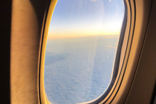 Do Avião Para o Evento: Como Vestir-se Bem e Estar Pronto ao Chegar